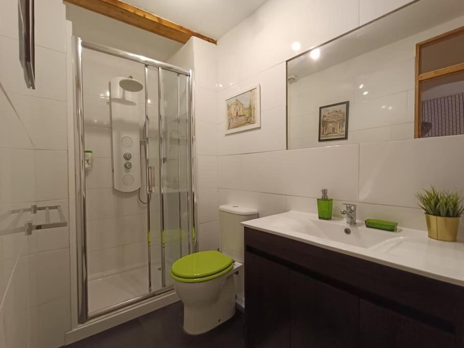 Lx Townhouse Ideal For Big Groups Prime Location Trendy Street Lisbon Bagian luar foto