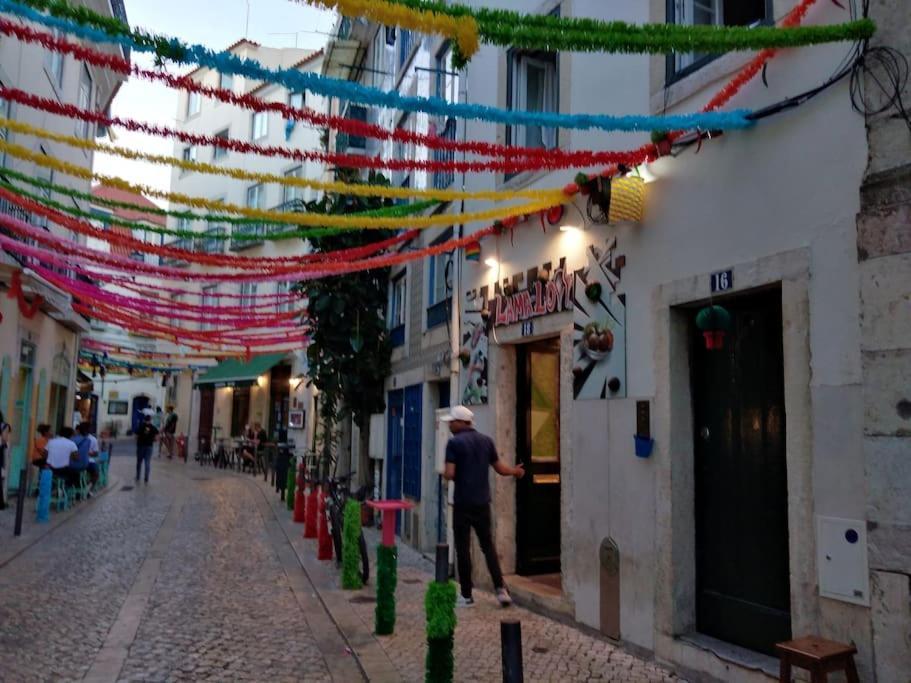 Lx Townhouse Ideal For Big Groups Prime Location Trendy Street Lisbon Bagian luar foto